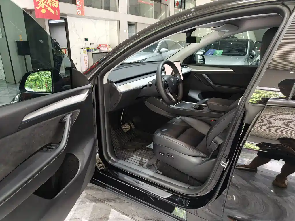 Model Y 2023 Rear-Wheel Drive Edition