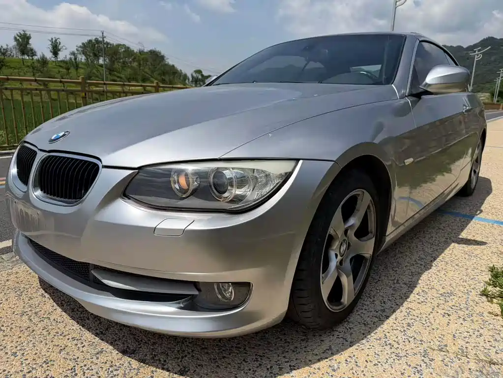 BMW 3 Series Import 2011 320i Convertible Coupe Edition