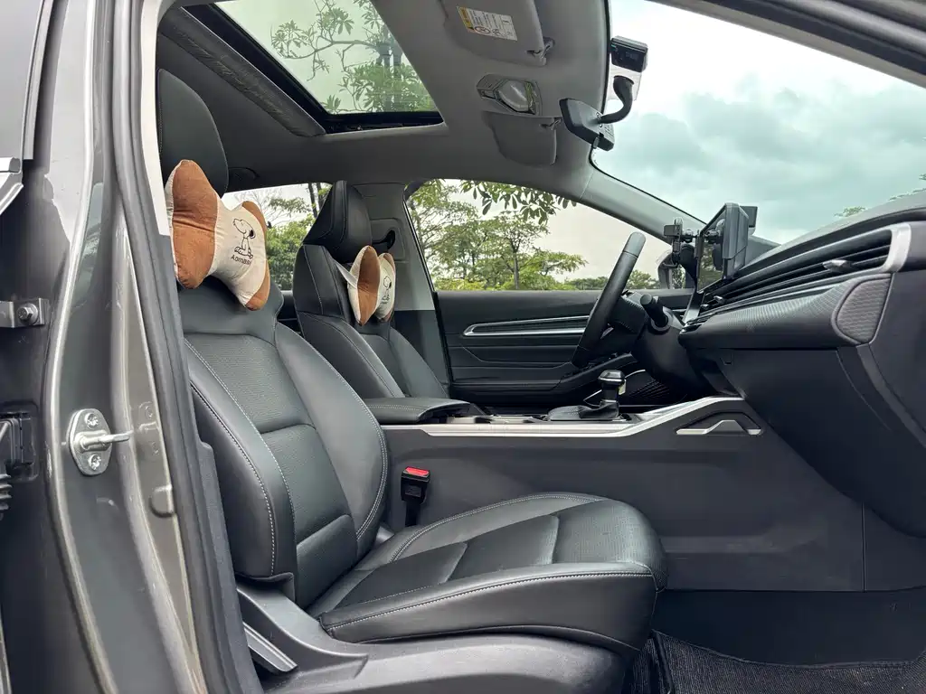 Emgrand 2022 4th Generation 1.5L CVT Prestige Edition