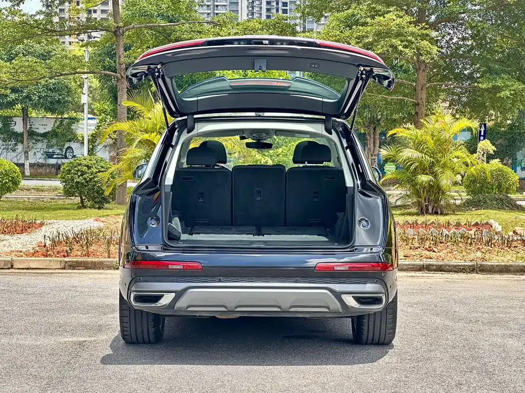 Audi Q7 2023 45 TFSI quattro S line Sport Edition