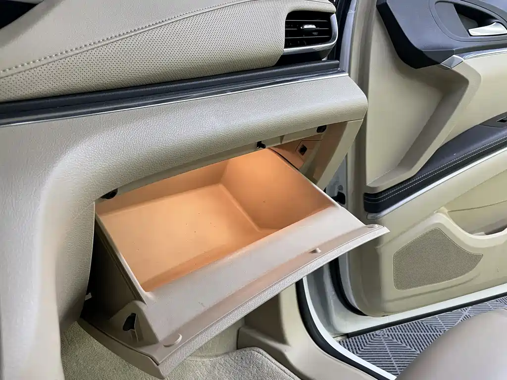 Buick GL8 2023 Luxury Edition