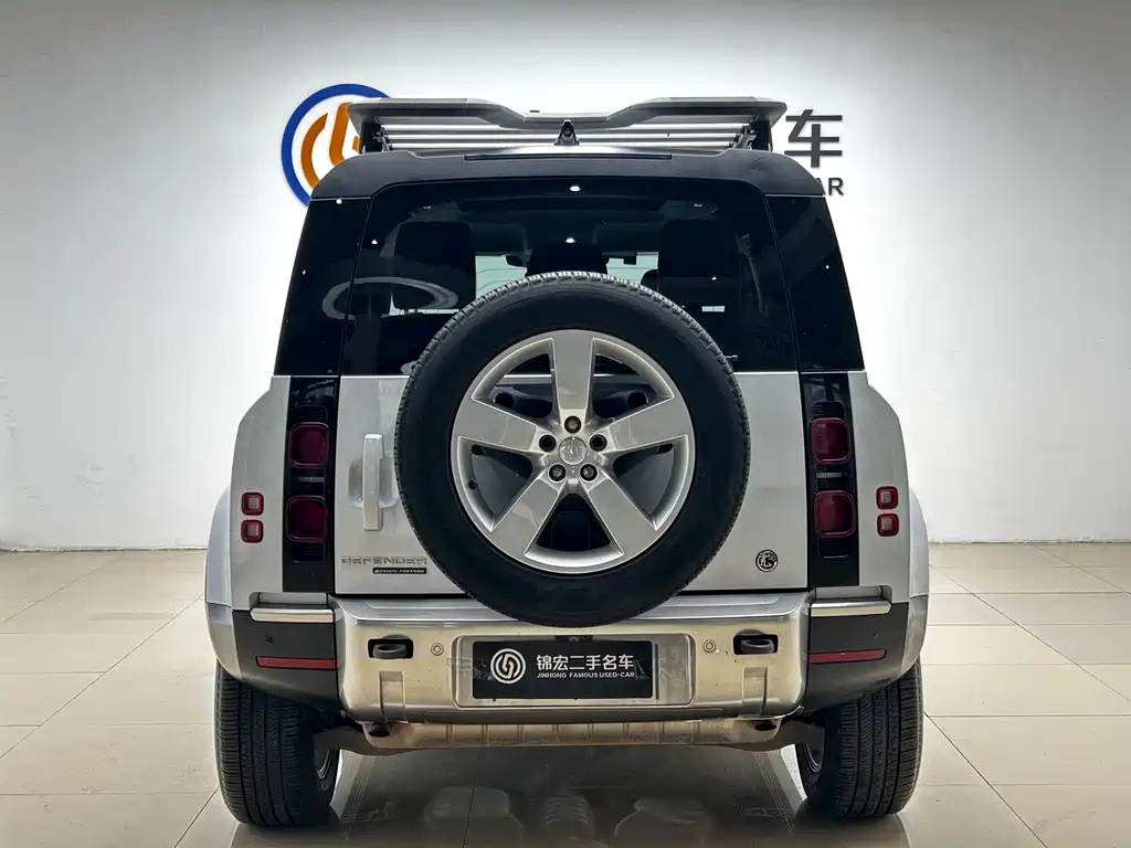 Land Rover Defender 2022 90 2.0T P300 Tiger Heart Edition