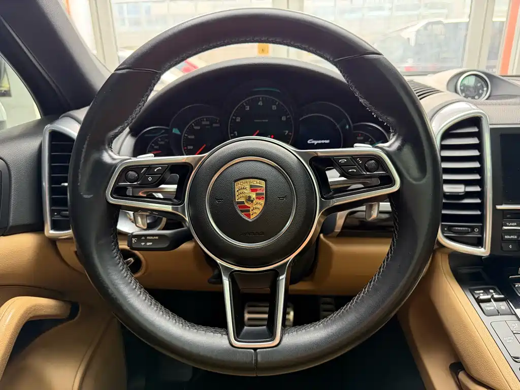 Cayenne 2016 3.0T China Specification