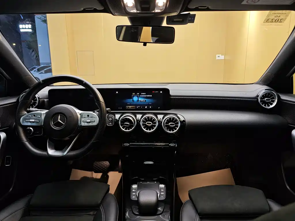 Mercedes-Benz A 200 L Sport Sedan Fashion Edition 2021