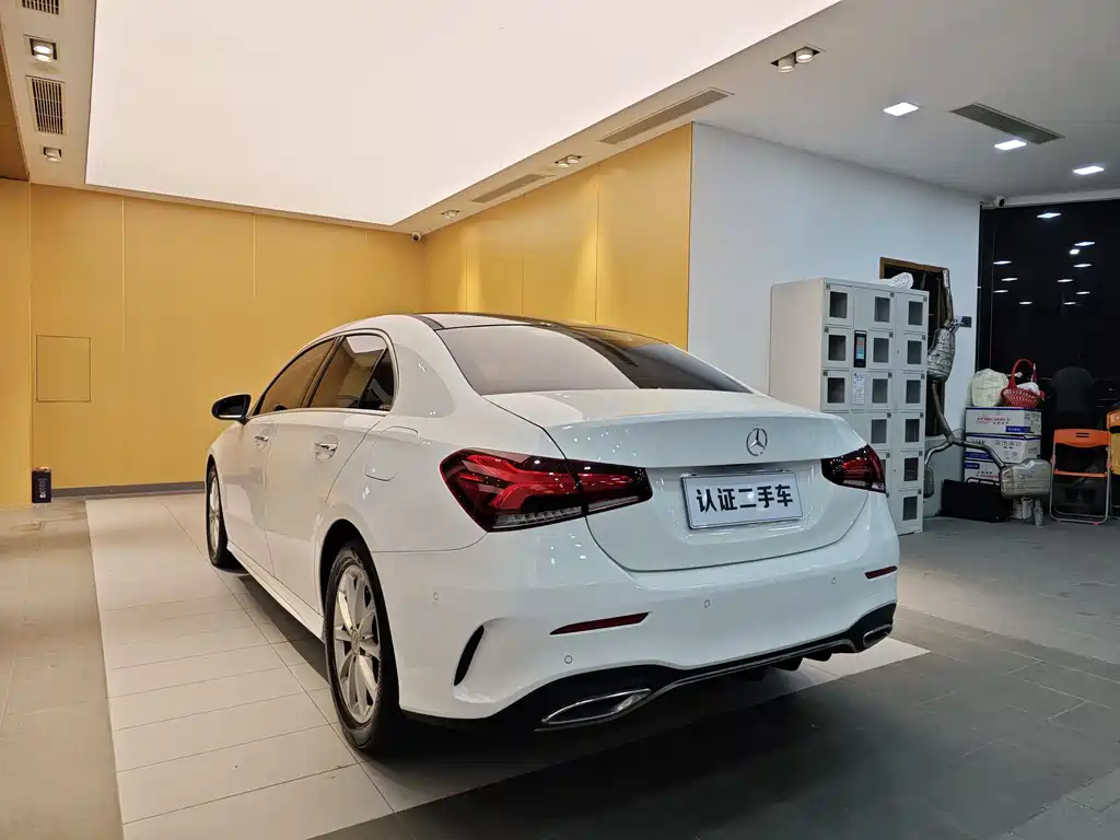 Mercedes-Benz A 200 L Sport Sedan Fashion Edition 2021