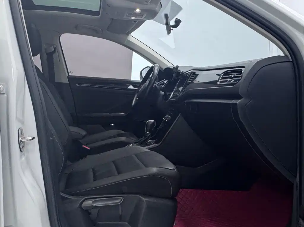 T-ROC 2021 280TSI DSG Two-Wheel Drive Comfort Smart Connect Edition