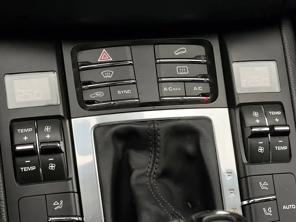 Macan 2018 2.0T