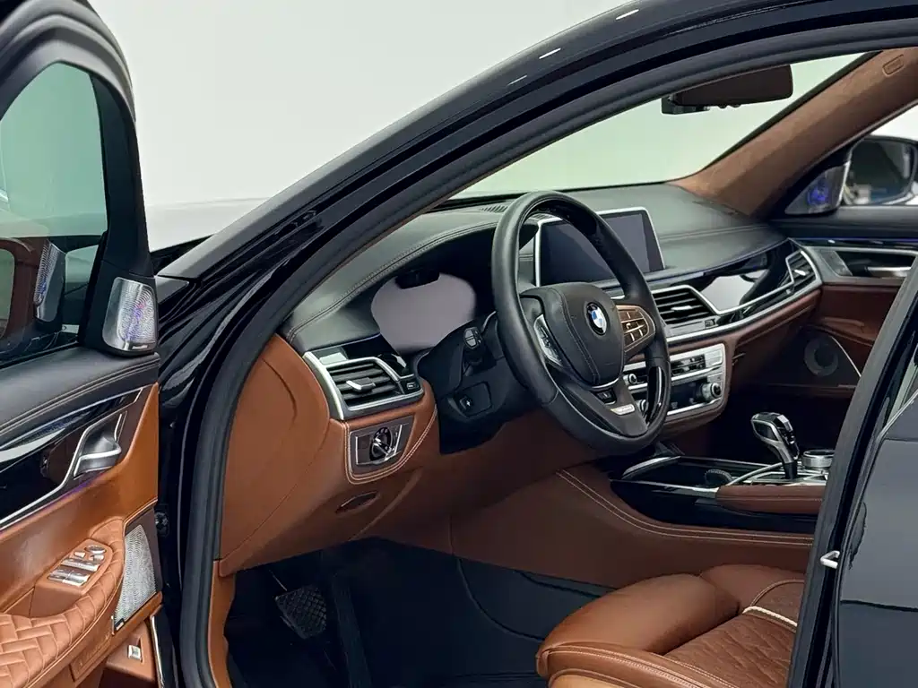 BMW 7 Series 2019 750Li xDrive V8 Luxury Package