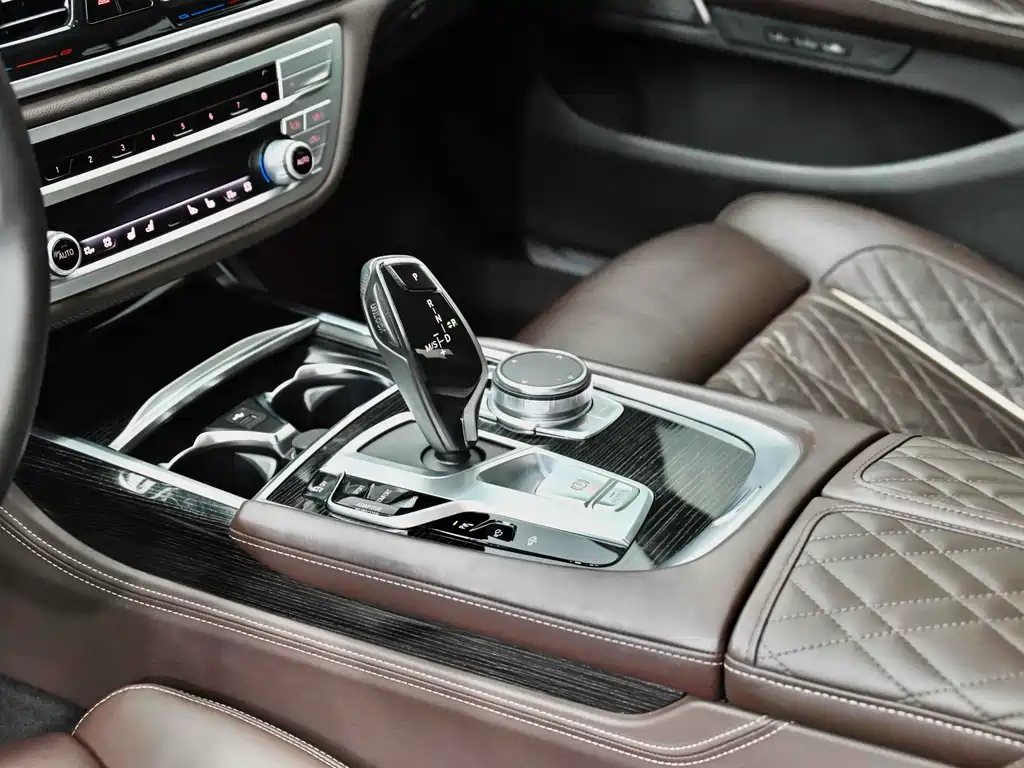 BMW 7 Series 2019 740Li Leading Edition M Sport Package
