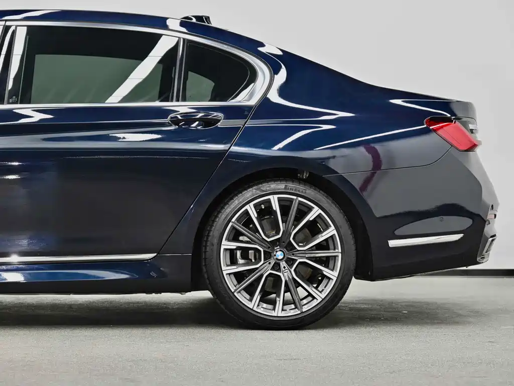 BMW 7 Series 2019 740Li Leading Edition M Sport Package