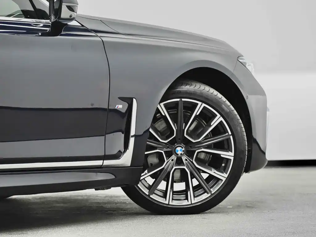 BMW 7 Series 2019 740Li Leading Edition M Sport Package