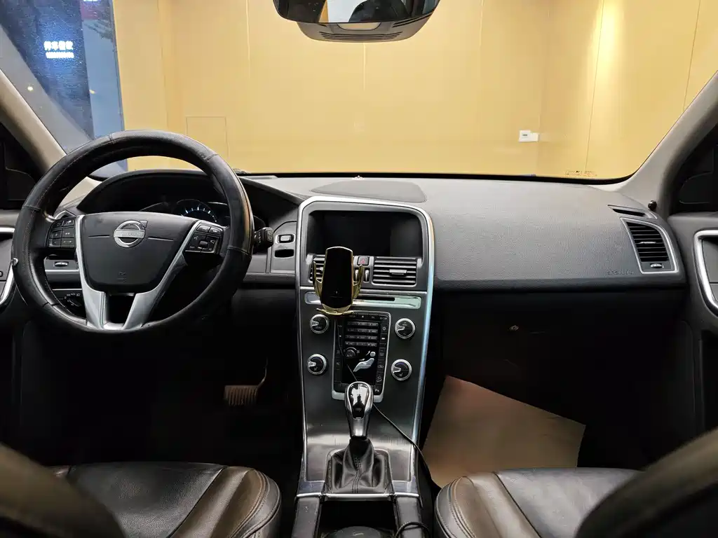 Volvo XC60 2015 T5 AWD Smart Vision 2015