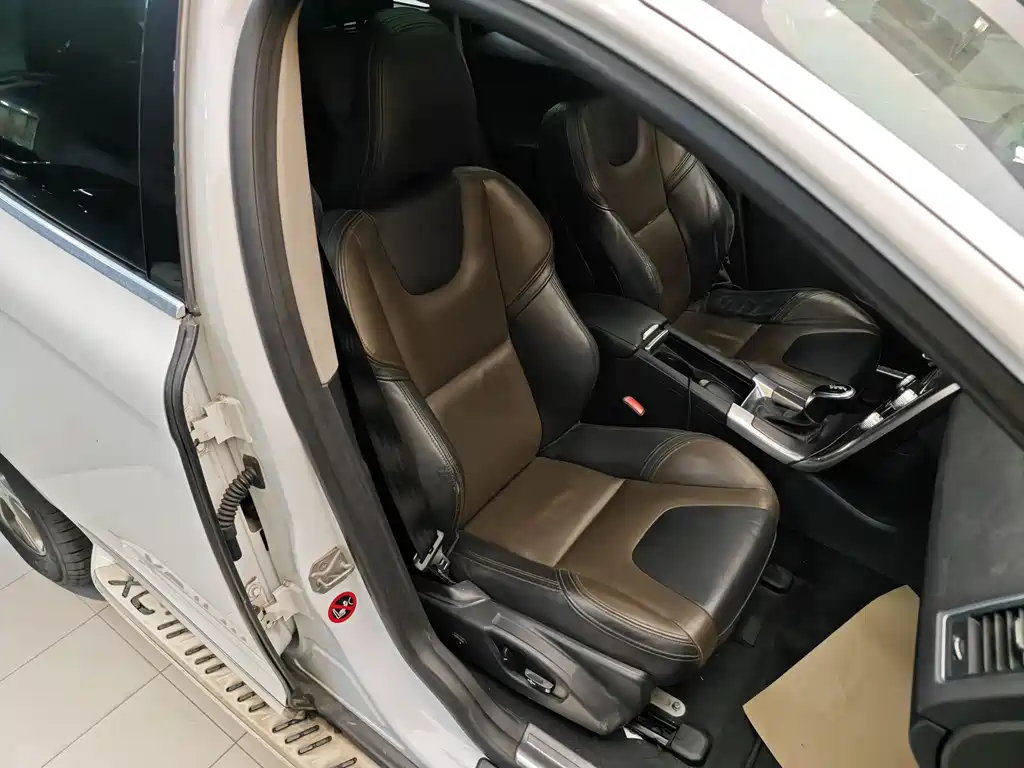 Volvo XC60 2015 T5 AWD Smart Vision 2015