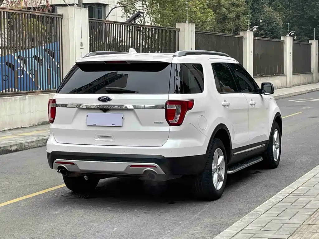 Explorer Import 2016 2.3T Fashion Edition
