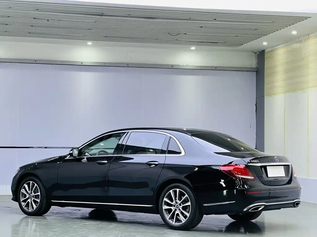 Mercedes-Benz E-Class 2020 E 260 L