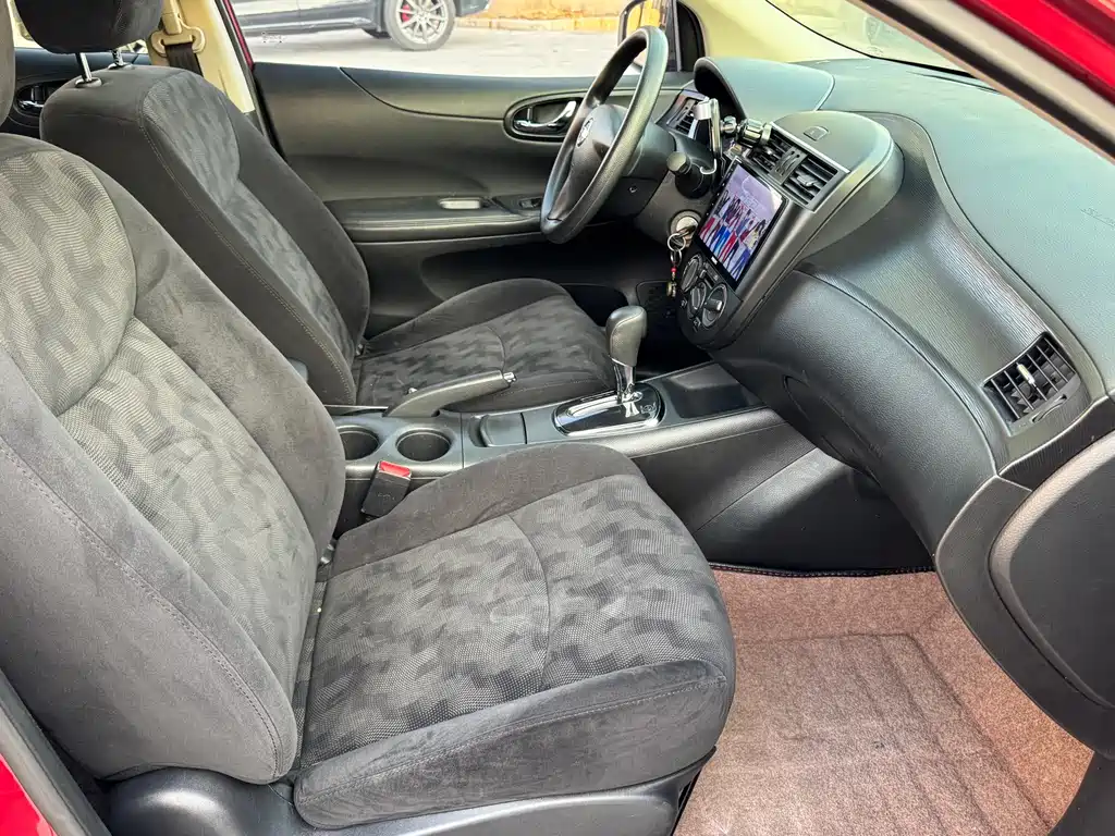 TIIDA 2014 1.6L CVT Comfort Edition