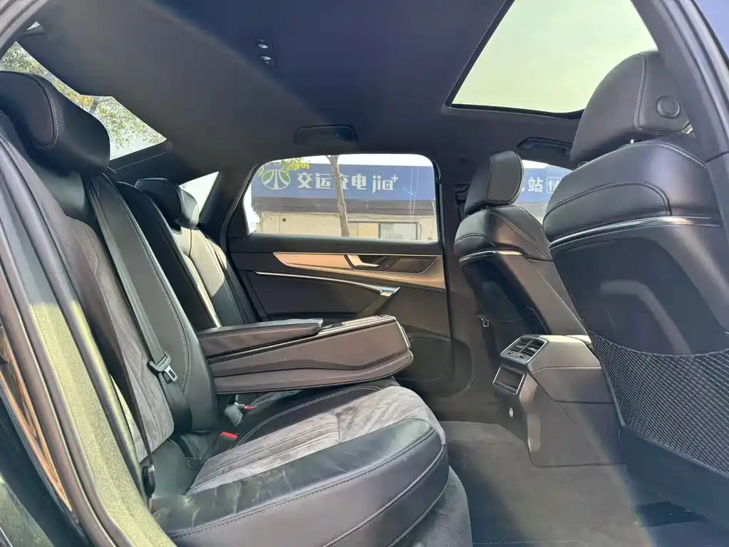 Audi A6L 2022 40 TFSI Luxury Dynamic Edition
