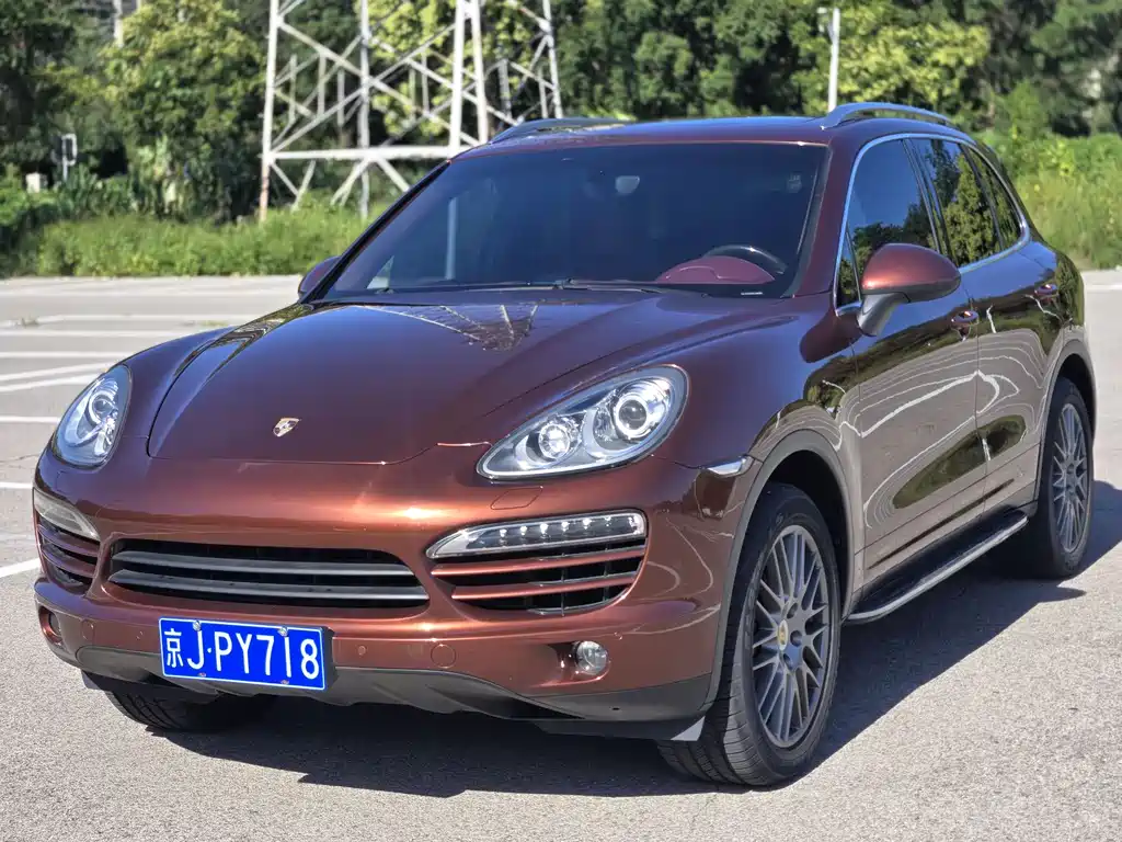 Cayenne 2014 Platinum Edition 3.0T