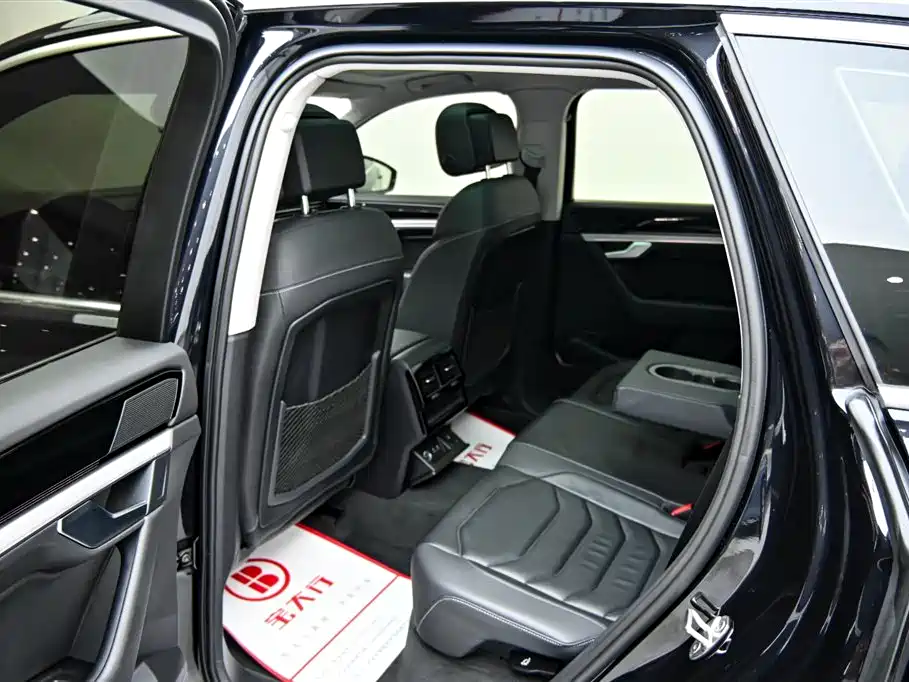 Touareg 2021 3.0 TSI Rishang Edition Classic Sport Package