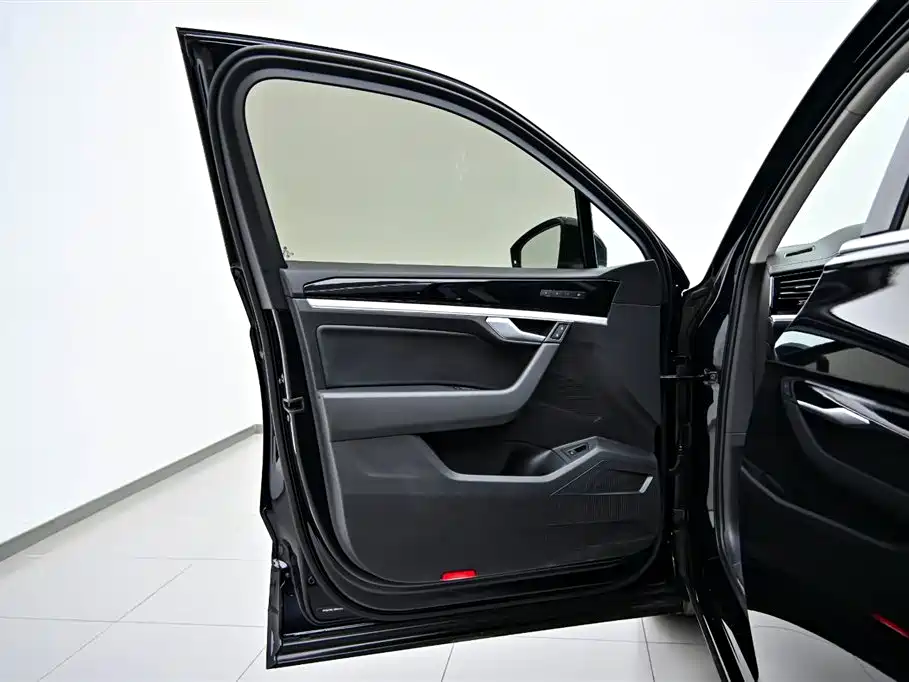 Touareg 2021 3.0 TSI Rishang Edition Classic Sport Package