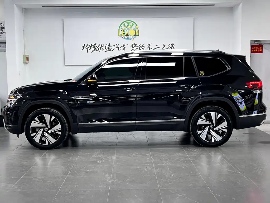 Tongyi Qianwen 2023 model 380TSI 4x4尊崇豪华版