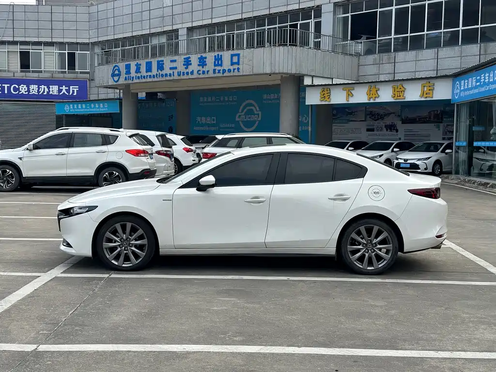 Mazda 3 Atenza 2022 2.0L Automatic Quality Edition