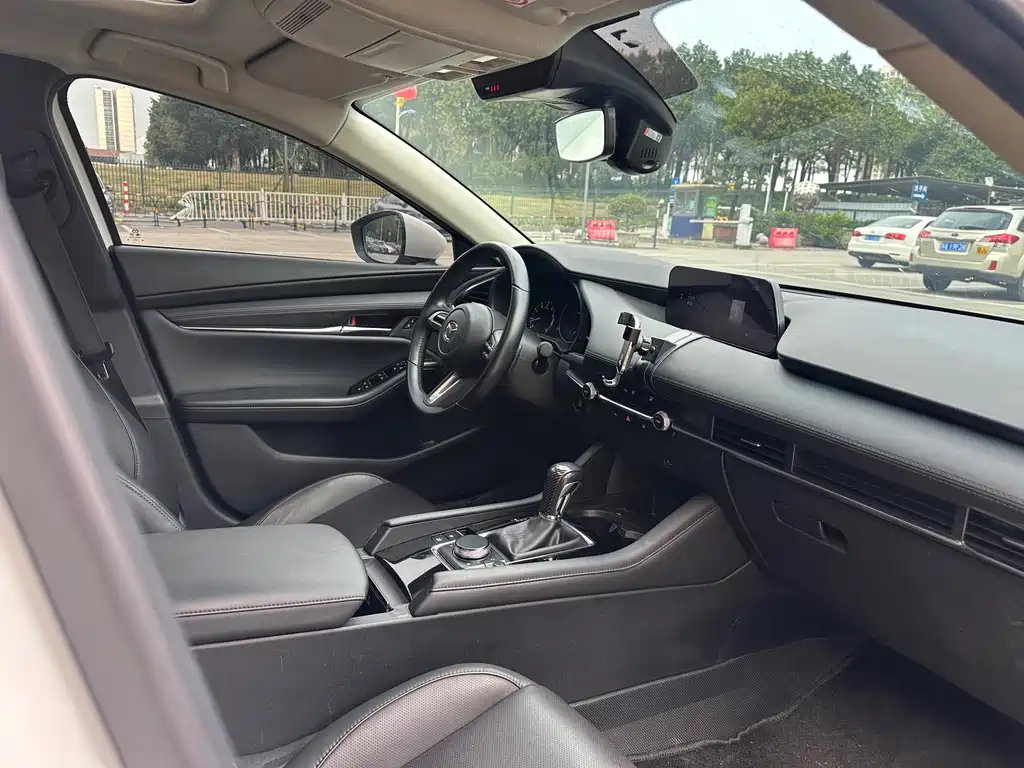 Mazda 3 Atenza 2022 2.0L Automatic Quality Edition
