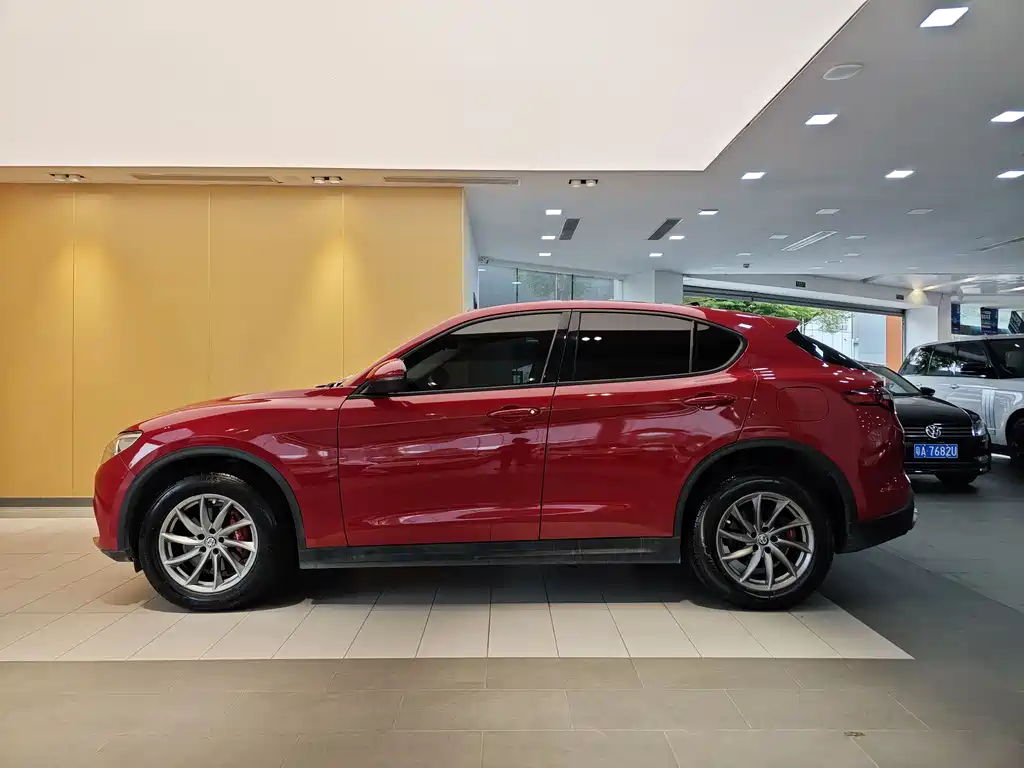 Stelvio 2017 2.0T 200HP Elite Edition