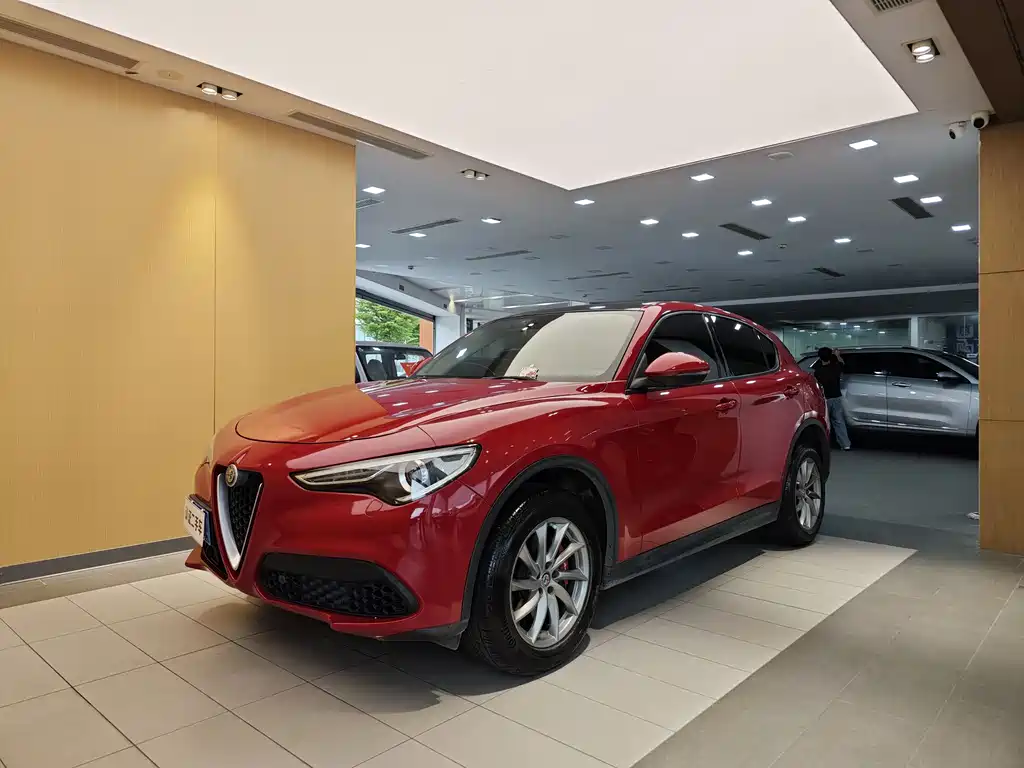 Stelvio 2017 2.0T 200HP Elite Edition