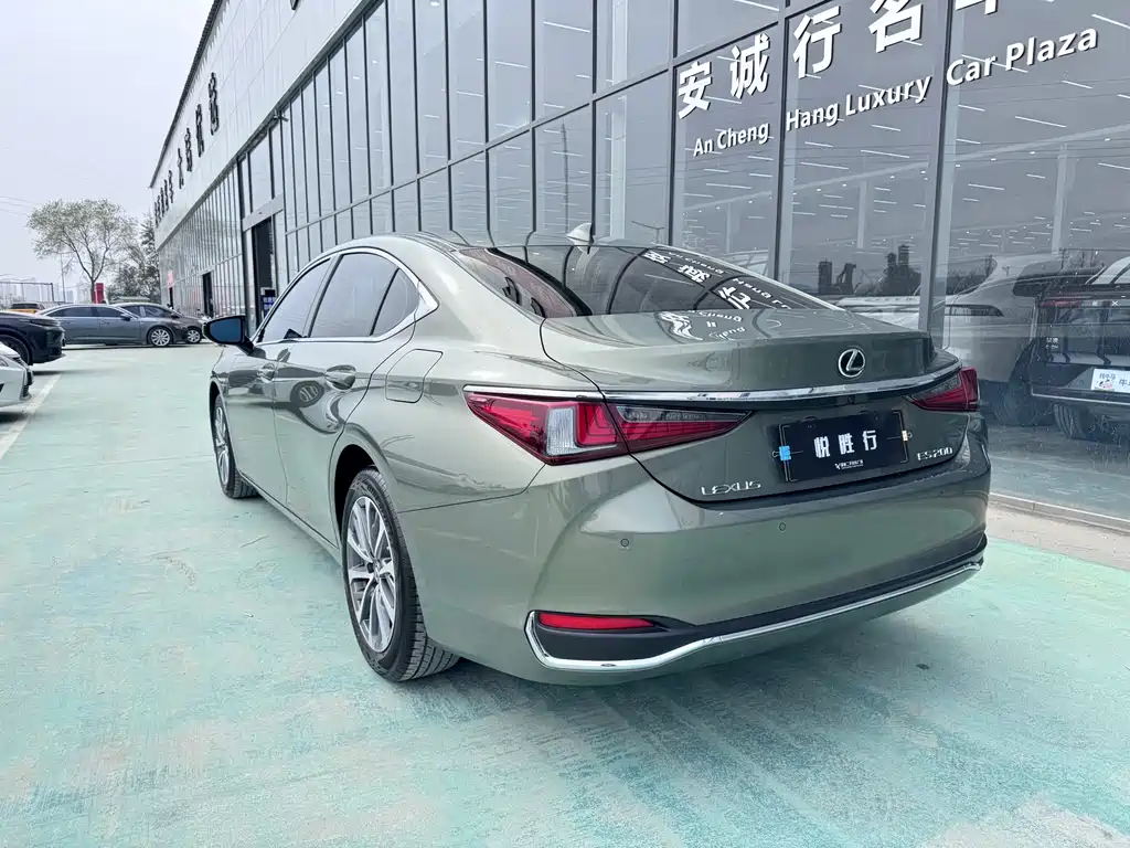 Lexus ES 2023 200 Excellence Edition