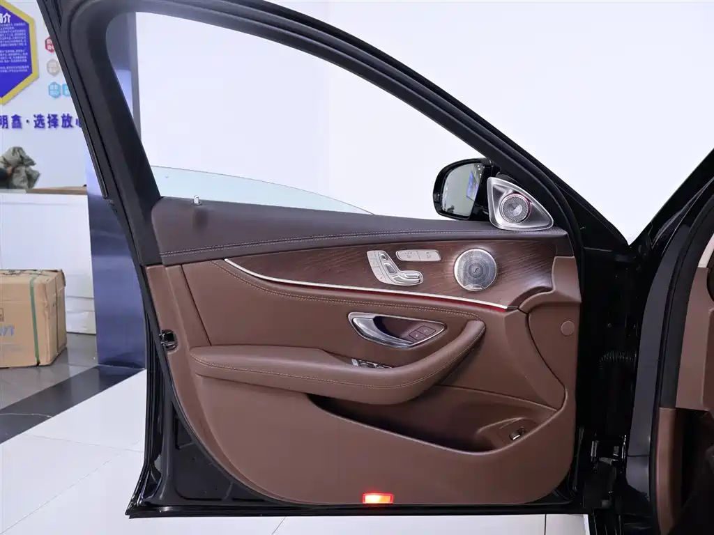 Mercedes-Benz E-Class 2023 E 300 L Luxury Edition