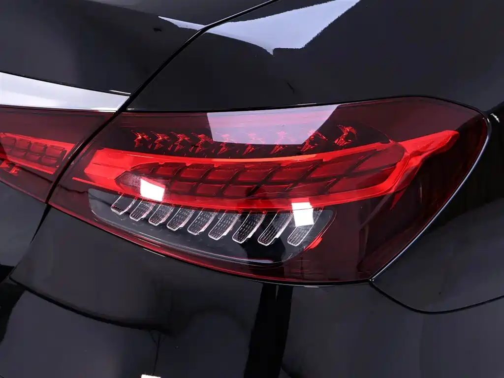 Mercedes-Benz E-Class 2023 E 300 L Luxury Edition