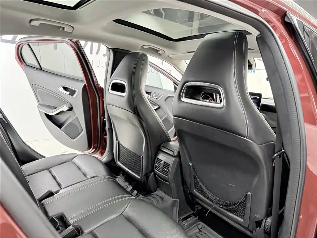 Mercedes-Benz GLA 2018 GLA 200 Sport Line