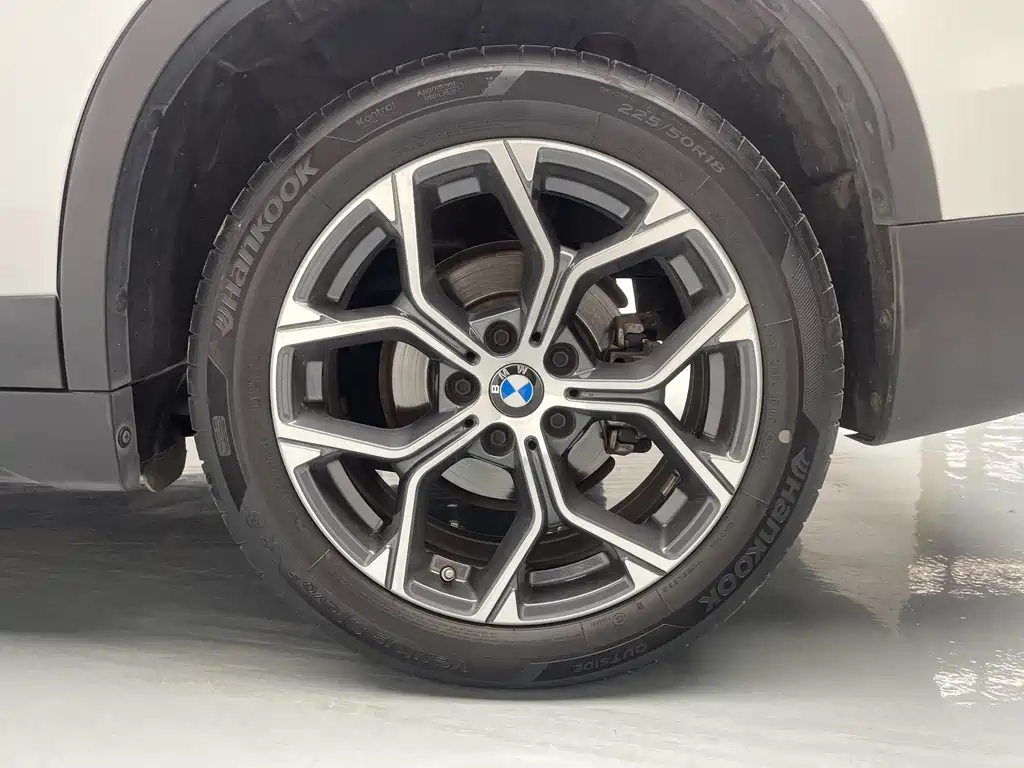 BMW X1 2021 sDrive25Li Leading Edition