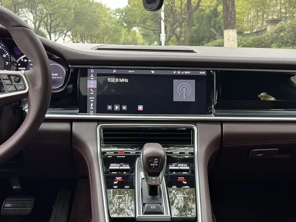 Panamera Executive Long Wheelbase 3.0T