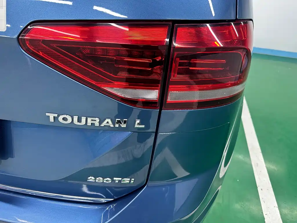 Tuanan 2018 7-seat Luxury Edition 280TSI DSG