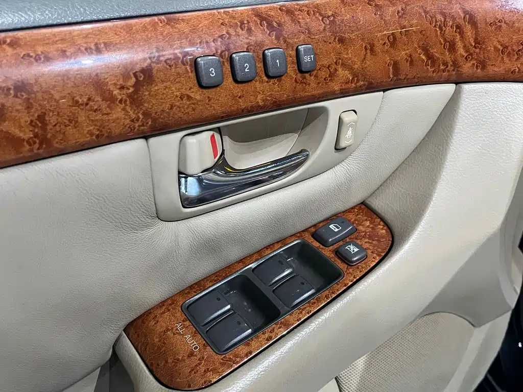 Lexus LS 2005 430