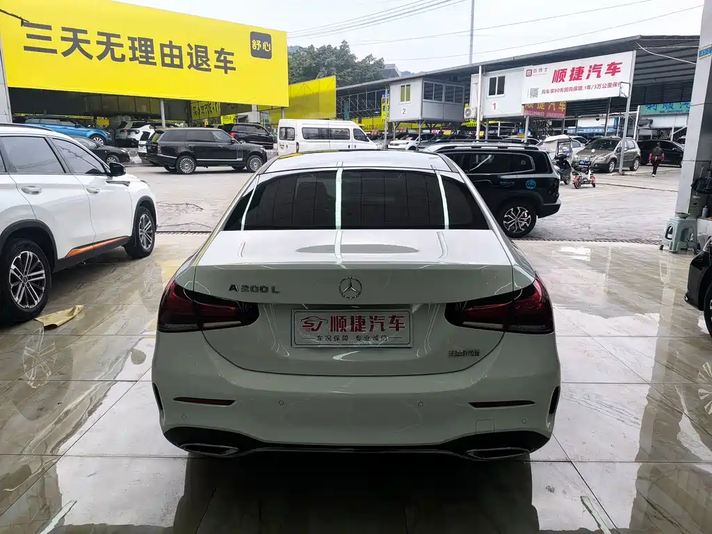 Mercedes-Benz A 200 L Sport Sedan Dynamic Edition 2021