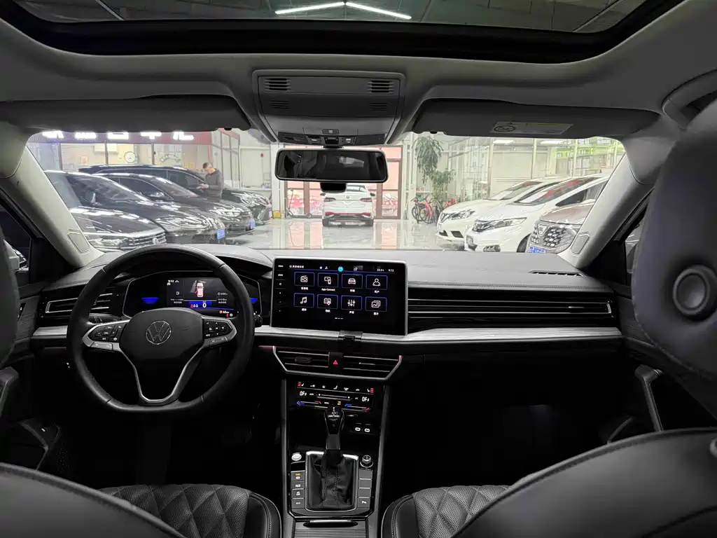 2023 Volkswagen Sagitar 280 TSI DSG Beyond Plus Edition
