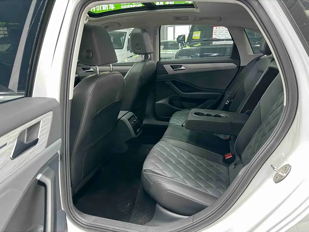 2023 Volkswagen Sagitar 280 TSI DSG Beyond Plus Edition