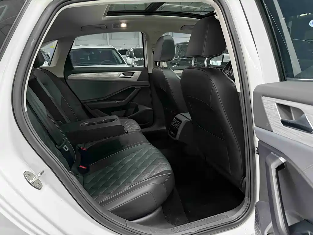 2023 Volkswagen Sagitar 280 TSI DSG Beyond Plus Edition