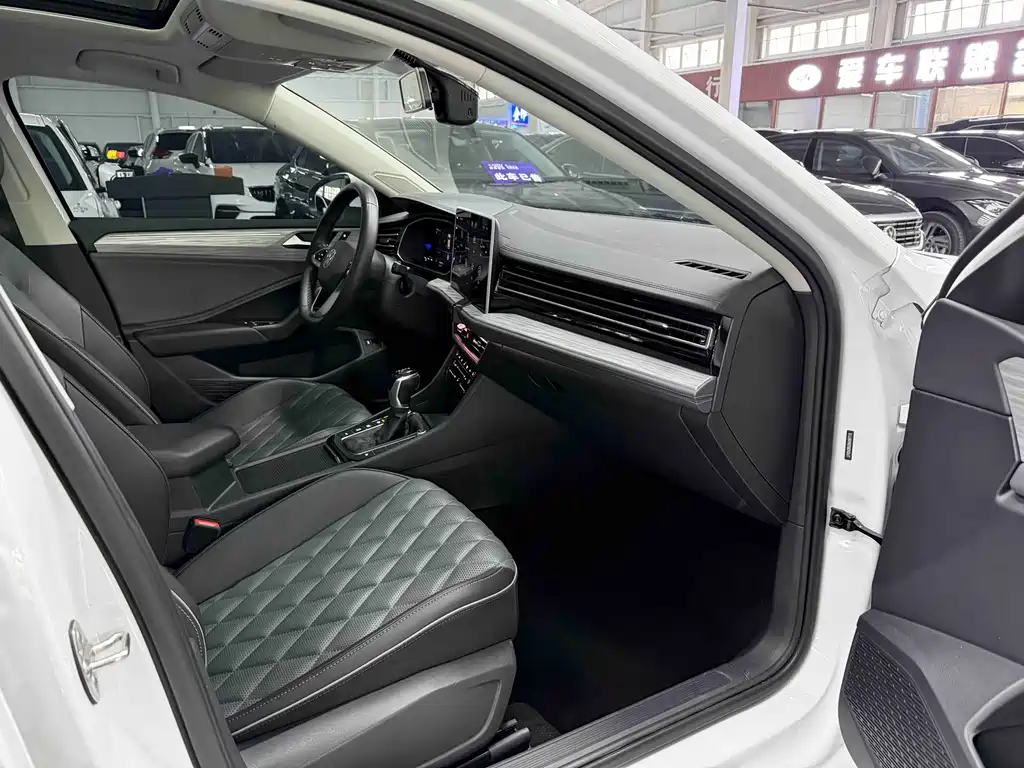 2023 Volkswagen Sagitar 280 TSI DSG Beyond Plus Edition