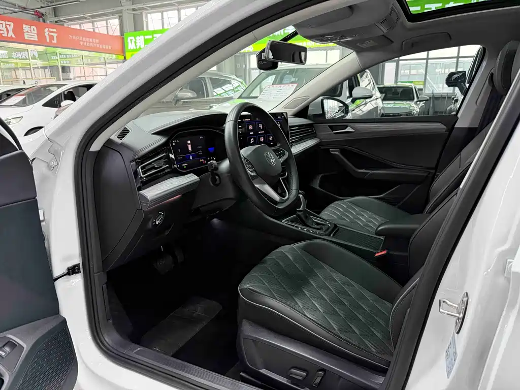 2023 Volkswagen Sagitar 280 TSI DSG Beyond Plus Edition