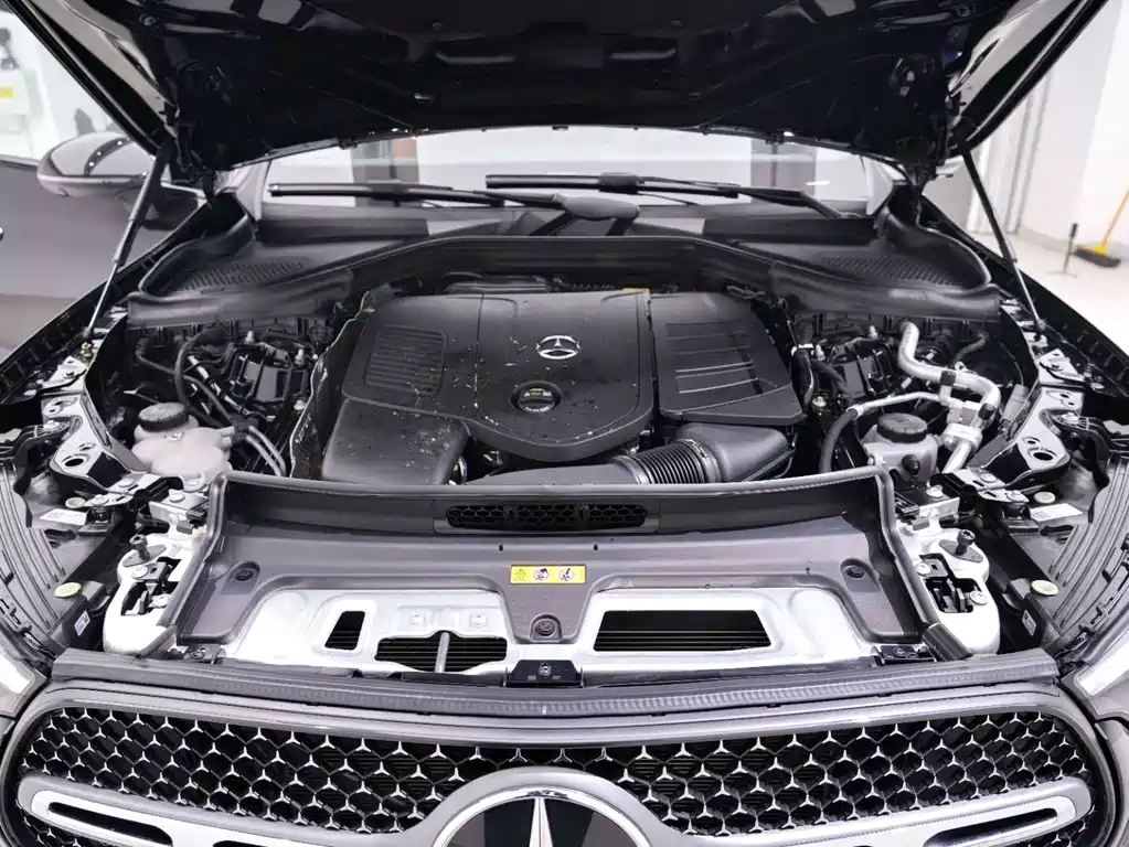Mercedes-Benz GLC 2025 GLC 260 L 4MATIC Luxury Edition
