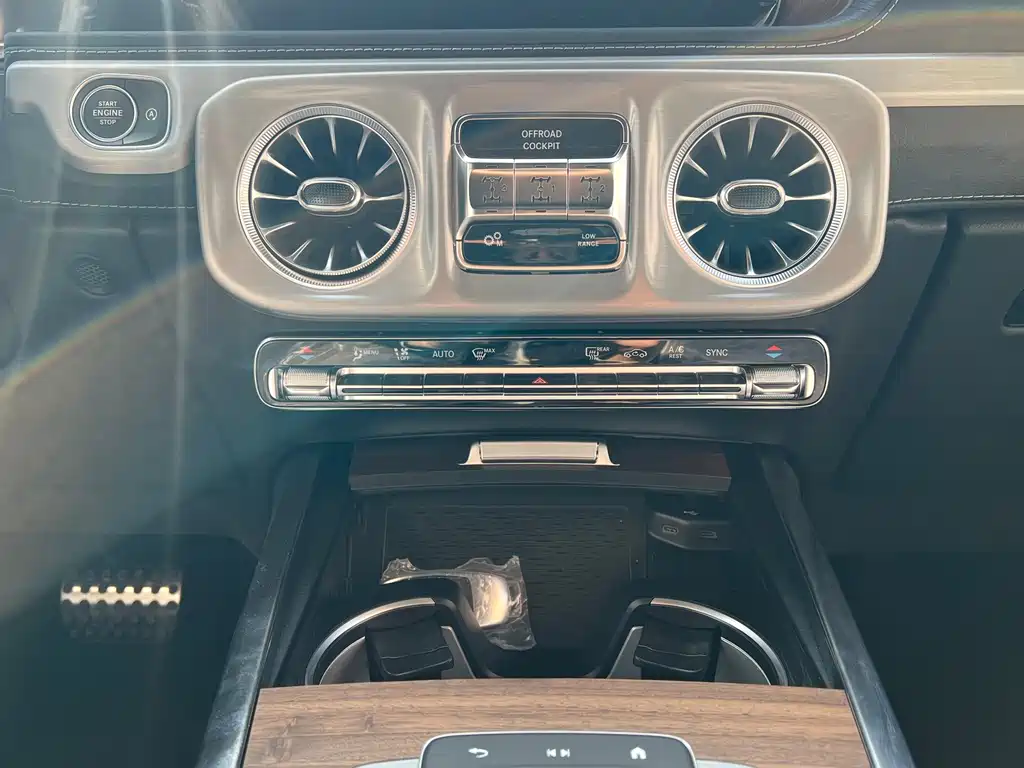 Mercedes-Benz G-Class 2026 G 450 d