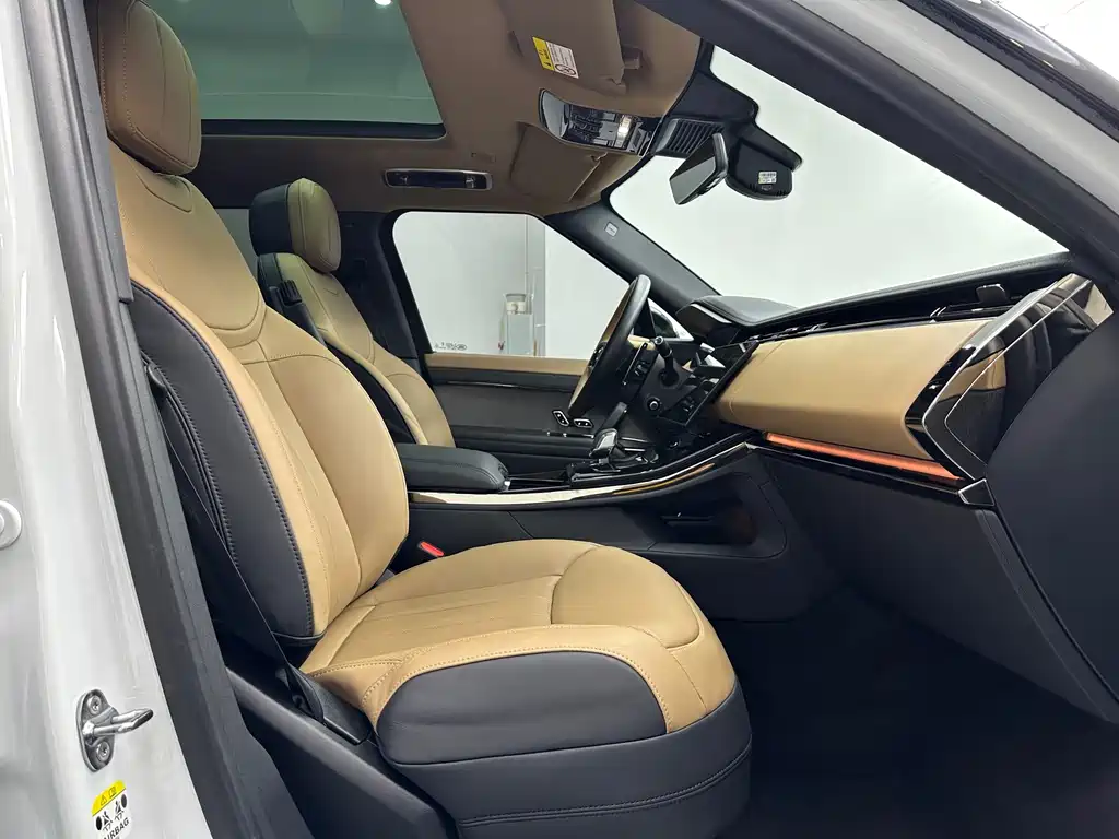 Range Rover Sport 2024 400PS Dynamic SE