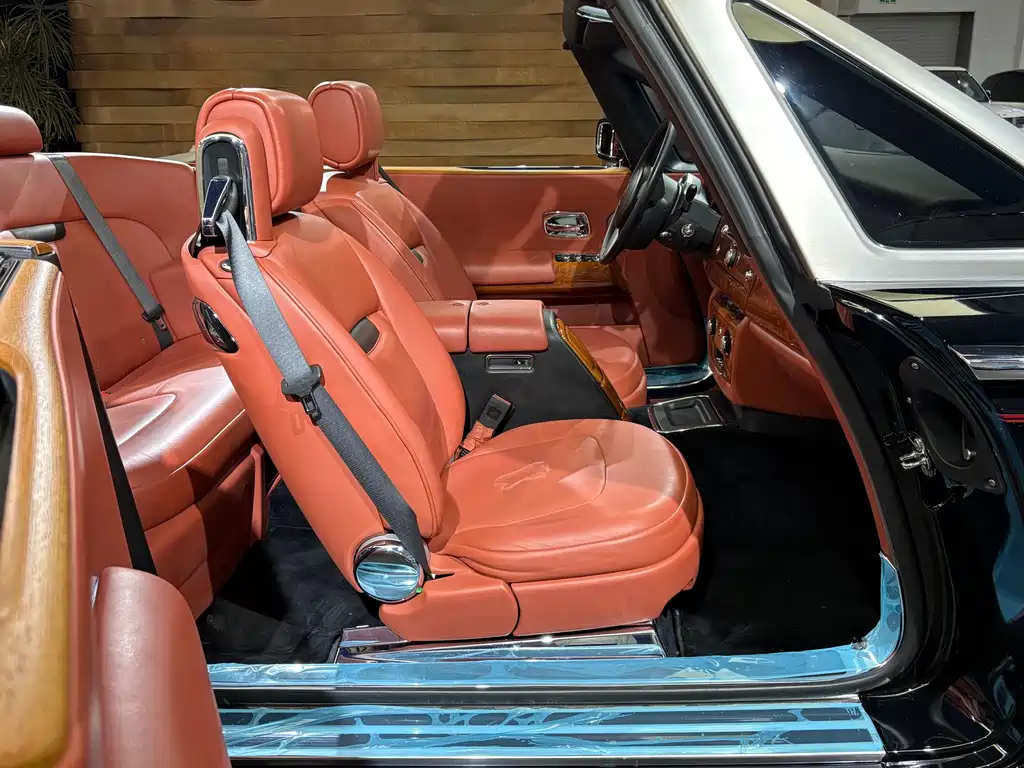 Phantom 2007 model 6.7L soft-top convertible