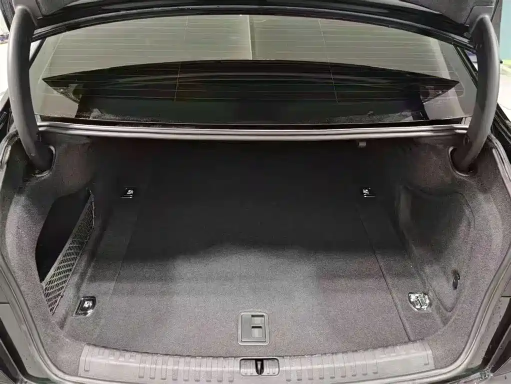 Audi A6L 2024 40 TFSI Luxury Dynamic Edition