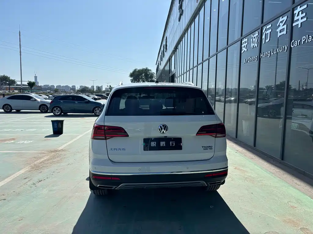 Tou岳 2020款 改款 330TSI 4x4 Flagship Edition Euro VI