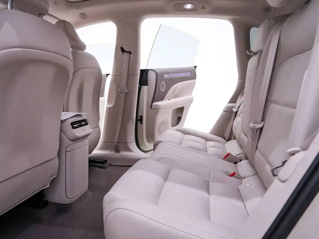 LS6 2026 Range-Extended 52 Max